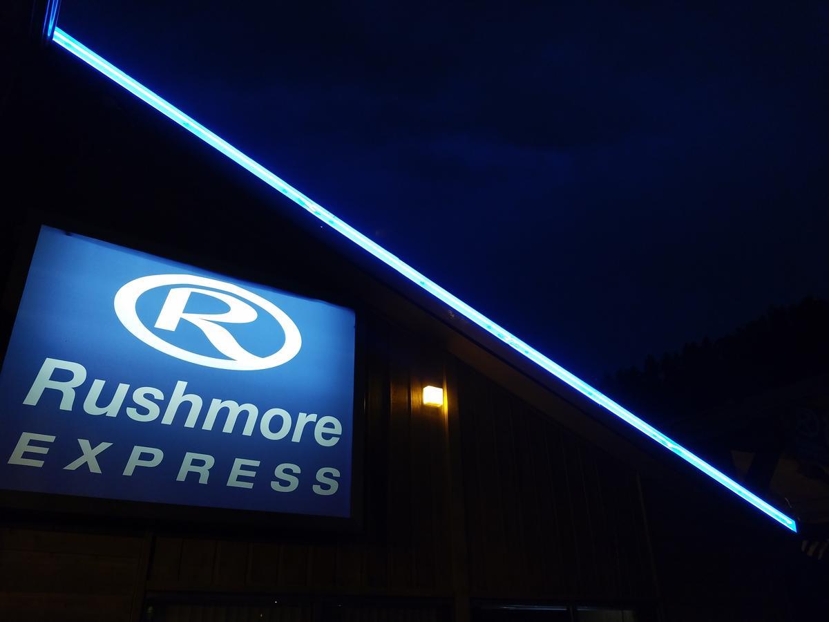 Rushmore Express & Suites Keystone Esterno foto